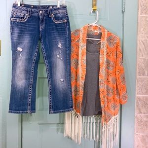 Miss Me Capri Jeans 27 and 2 Tops M